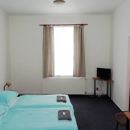 Hotel Staric Єсеник Екстер'єр фото