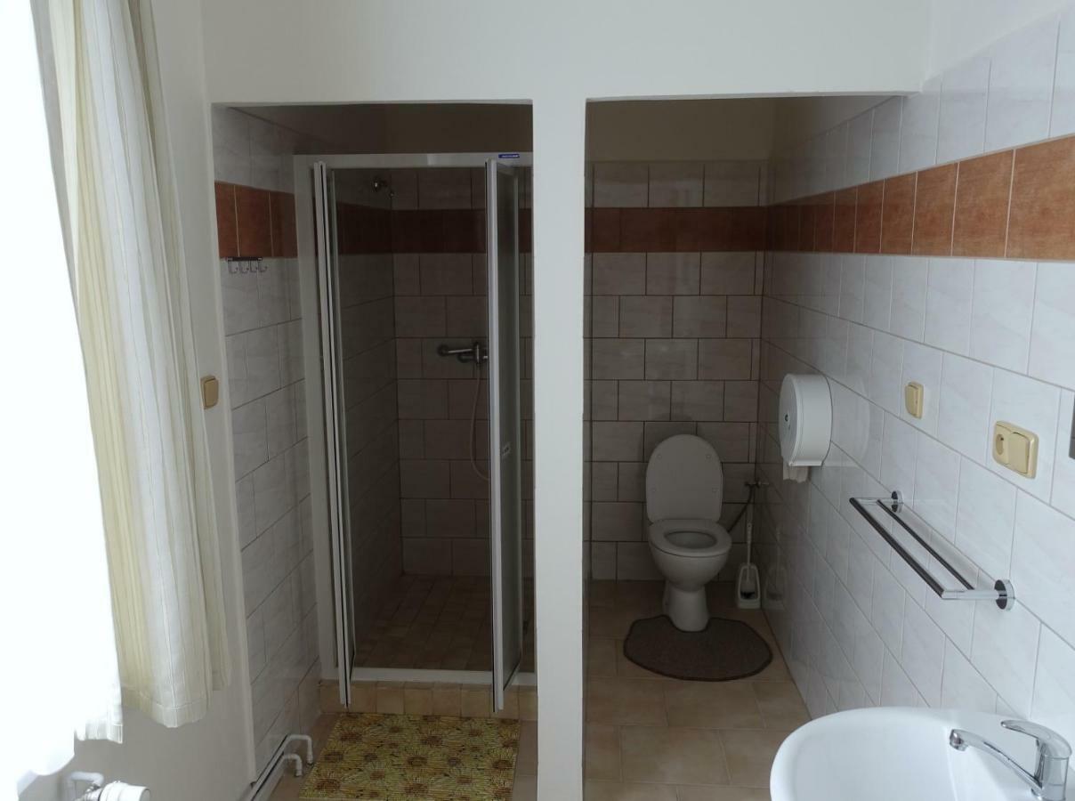 Hotel Staric Єсеник Екстер'єр фото
