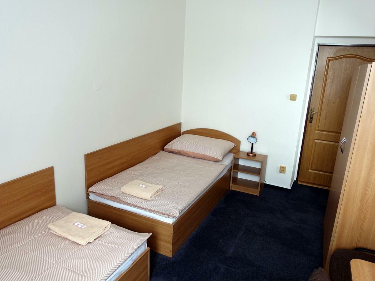 Hotel Staric Єсеник Екстер'єр фото