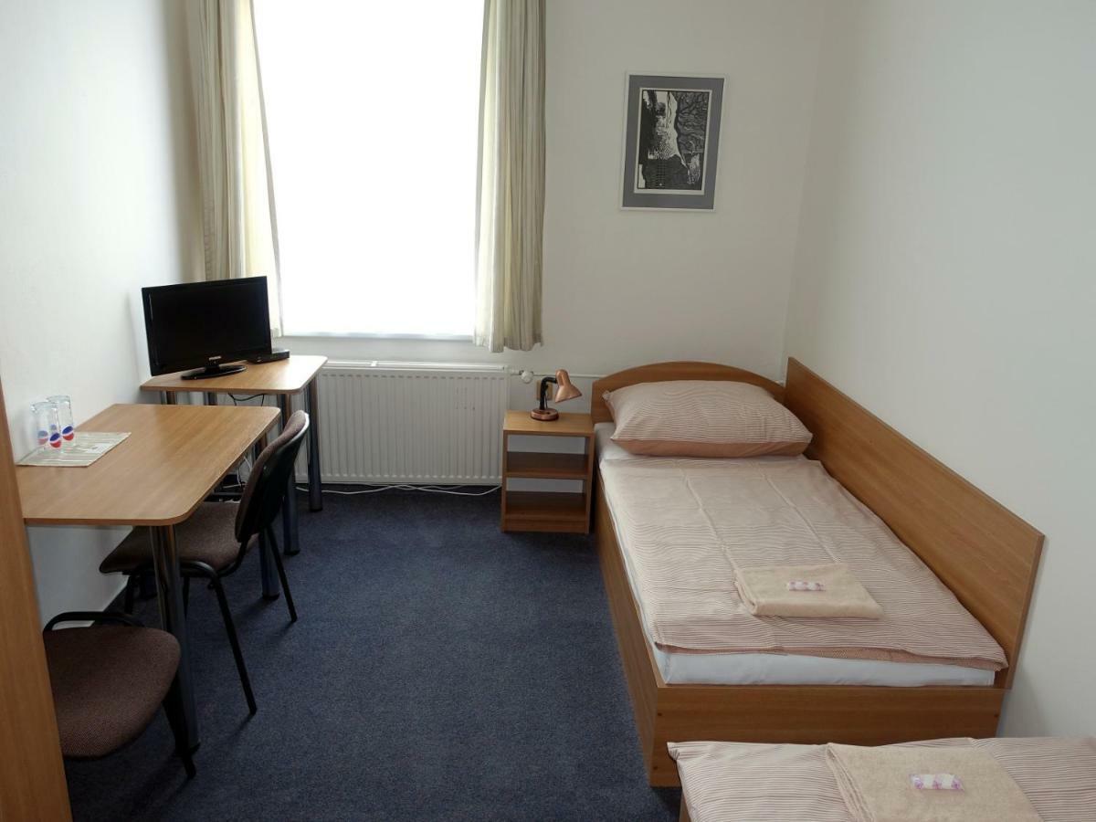 Hotel Staric Єсеник Екстер'єр фото