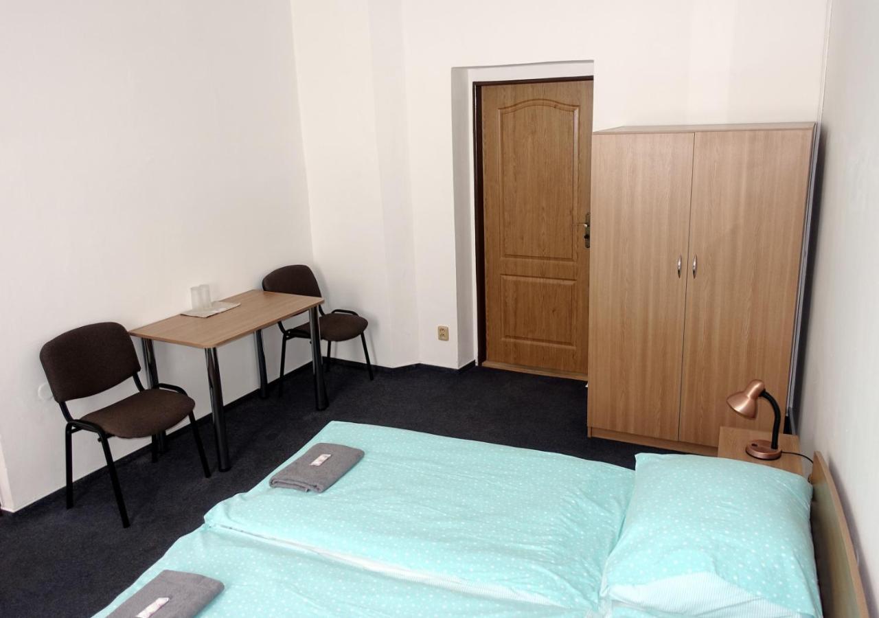 Hotel Staric Єсеник Екстер'єр фото